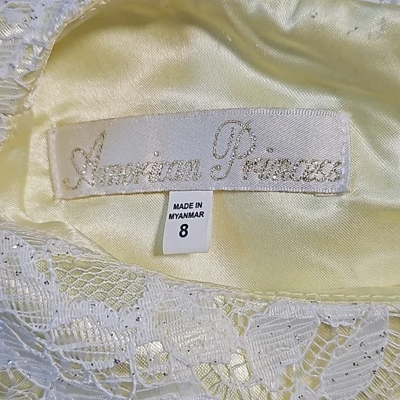 Size 8 child formal dress - Picture 3 of 3